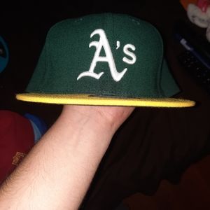New Era Oakland Athletics Fitted Hat Size 8